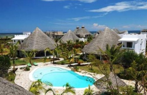Watamu House | House/Villa with swimming pool and staff-150mt from the sea Watamu