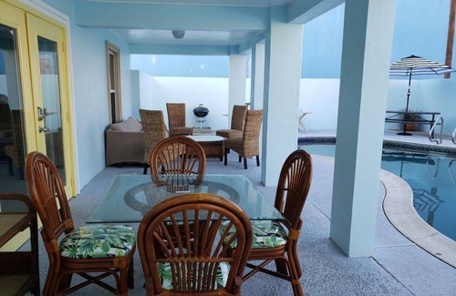 South Padre Island House | House w/Private Pool - Walking distance to beach