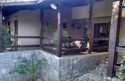 Ilhabela House | House with 4 bedrooms (3 suites), balcony, barbecue, air conditioning.