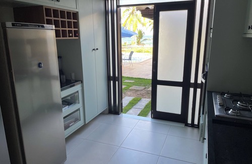 Canto do Mar House | House with 5 bedrooms in front of the sea (feet in the sand) in Guarajuba