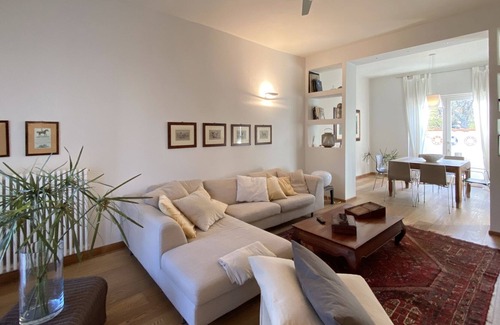 Torre del Lago Puccini House | House with a small garden between sea and lake