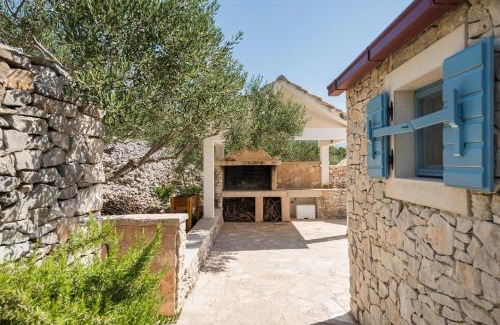 Sumartin House | House with a swimming pool - Olive Grove Sumartin