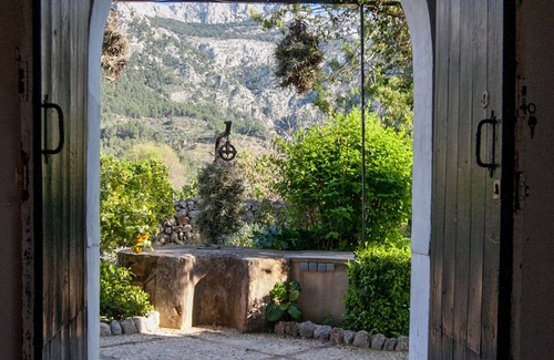 Biniaraix Villa | House with character between the montains and the sea