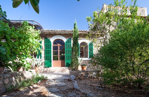 Biniaraix Villa | House with character between the montains and the sea