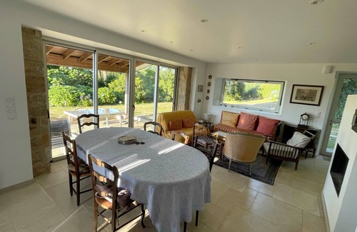 Plomelin House | House with character, exceptional view of the river Odet, on one level
