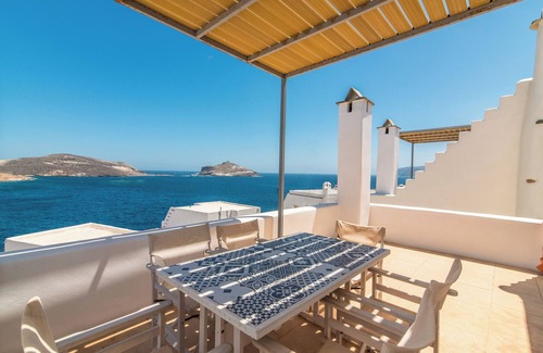 Panormos Villa | House with character
