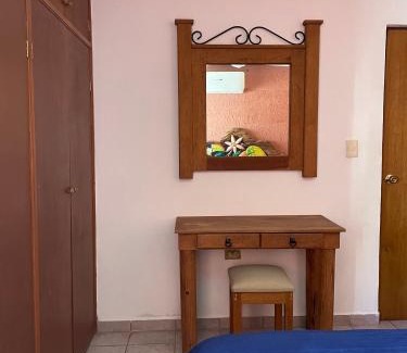 San Carlos House | House with enclosed yard- 1km to the beach- big garden