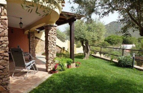 Torre delle Stelle House | House with garden in excellent location 500 meters from the sea only for two adults.