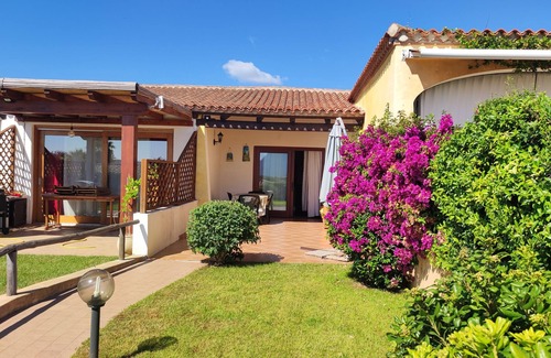 Porto San Paolo Villa | House with garden view onTavolara Island - Porto San Paolo