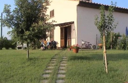 Cecina Apartment | HOUSE WITH GARDEN 4 KM FROM THE SEA