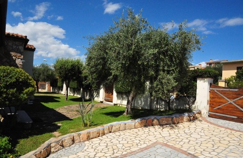Arbatax House | House with garden and porch 100 meters from the sea, free and equipped beach