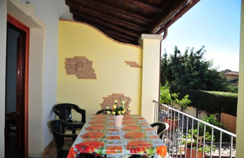 Arbatax House | House with garden and porch 100 meters from the sea, free and equipped beach