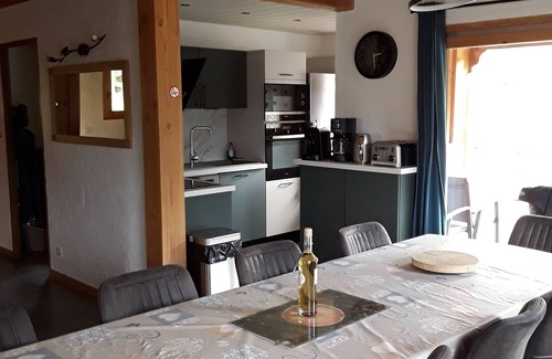 Morzine Ski Chalet | House with garden