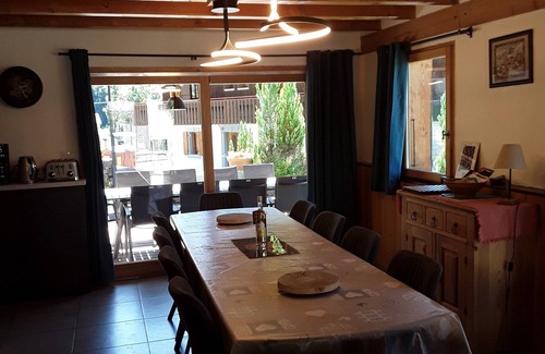 Morzine Ski Chalet | House with garden