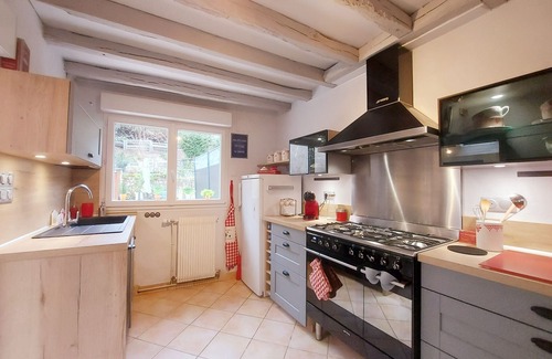 Chateaudun Cottage | House with garden in Châteaudun, near Paris