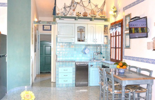 Costa Rei House | House with garden, near the beach, with air conditioning and wi-fi free
