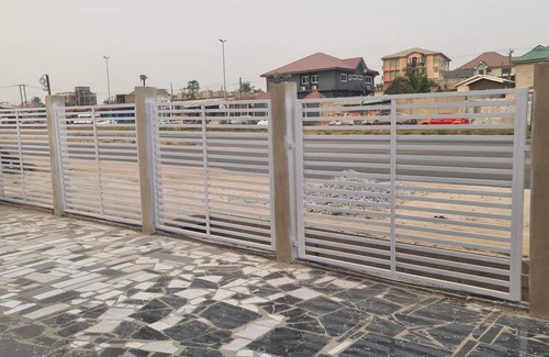 Amasaman House | House with 2 beautyful apartments perfect for groups or big family