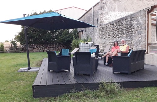 Chevrainvilliers House | House with heated indoor pool and jacuzzi