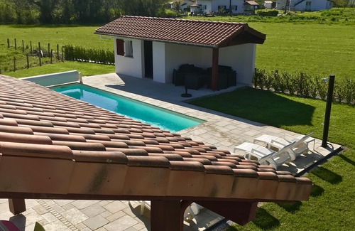 Sare House | HOUSE WITH HEATED POOL, IN ONE OF THE MOST BEAUTIFUL VILLAGES IN FRANCE.