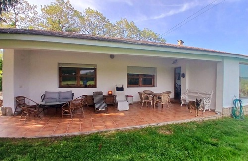 Pesues House | House With Large Garden Between San Vicente and Pechón