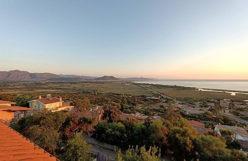 Iscra e Voes Apartment | House with large veranda, sea view, ideal for families and groups of friends