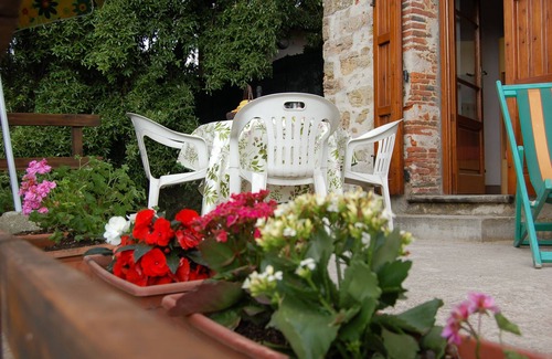 Corsanico House | House with panoramic terrace and parking place on the Versilia hills