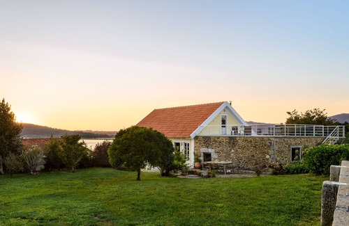 Seixas House | House with pool in Caminha