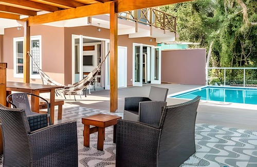 Portinho House | House with pool 500m from Praia da Feiticeira
