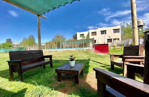 Lujan de Cuyo House | HOUSE WITH POOL (with view to the mountain range)