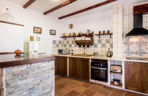 Niguelas Cottage | house with pool, barbecue