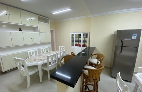 Jardim Virginia House | House with pool 50m from the beach of the cove
