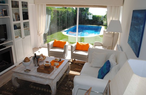 Praia das Macas Villa | House with pool, garden and sea view RENEWED IN 2015