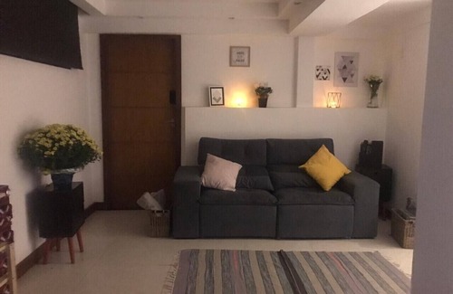 Joatinga Cabin | House with pool in Joá with access to the lagoon. (Rental of the entire space)