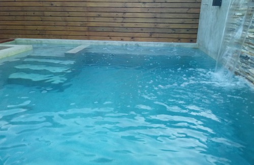 Nova Vicosa House | House with pool near the beach