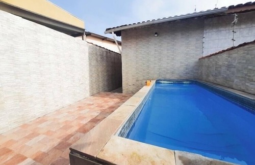 Balneario Umurama House | House with pool near waterfall