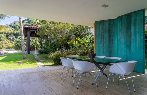 Mangaratiba Ski Chalet | House with private beach in Porto Bello Mangaratiba