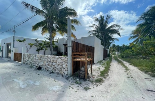 Chelem House | House with private pool 100 meters from the Yucatan beach!