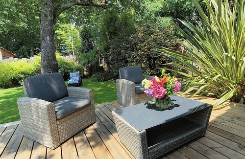 Andernos-les-Bains Villa | HOUSE with SWIMMING POOL IN A GREEN ECRINK