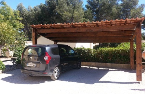 Martigues House | House with swimming pool in the pines 500M from the sea