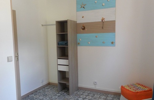 L'Autre-Bord House | House with swimming pool and private garden 400 metres from the beach and shops