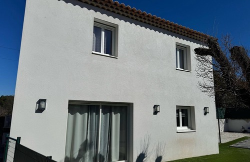 Fuveau Villa | House with swimming pool in Provence near la sainte victoire
