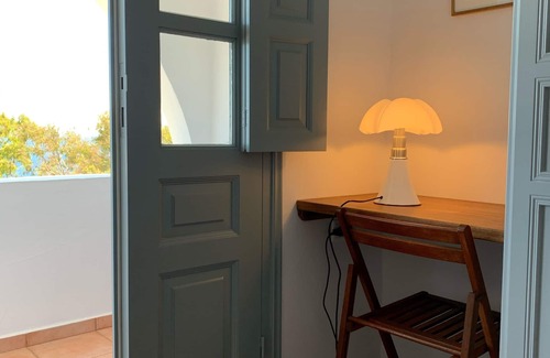 Skala House | House with two lofts overlooking the sea/house with two lofts is facing the