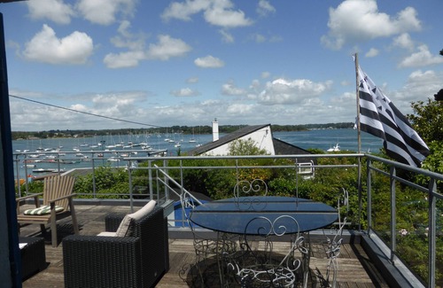 Baden House | House with view of the Morbihan Gulf, access to the port, large garden, 2-minute walk to the beach