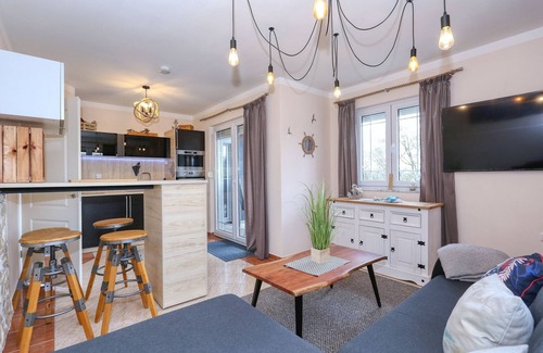 Zaton Condo | House Zaton beach Apartment 4 near the beach with barbecue area and balcony