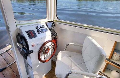 Schmoeckwitz Boat Rental | Houseboat FIONA for 4 people in Berlin-Schmöckwitz