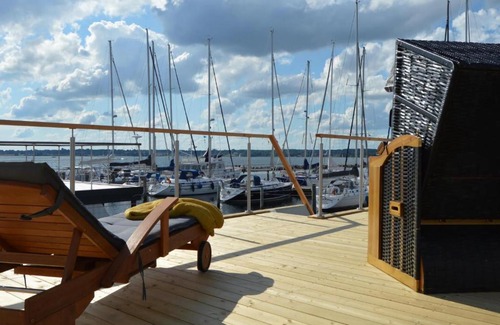 Rendbjerg Boat Rental | Houseboat Hecht in Egernsund at the Marina Minde