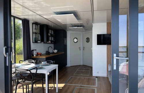 Mielno Boat Rental | Houseboat in Łazy near Lake Jamno & Sea