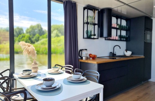 Mielno Boat Rental | Houseboat in Łazy near Lake Jamno & Sea
