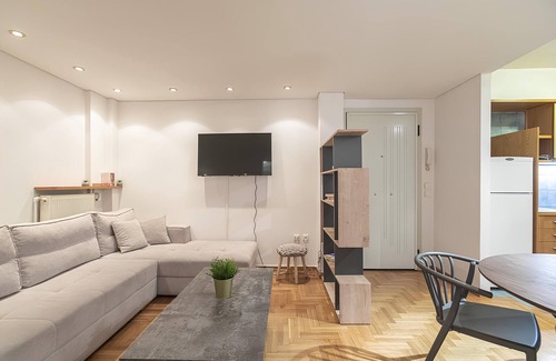 Ano Poli Apartment | Houseloft Rotonda Lodging