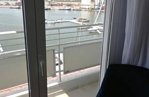 Volos City Centre Apartment | Houseloft Volos Seaview Retreat